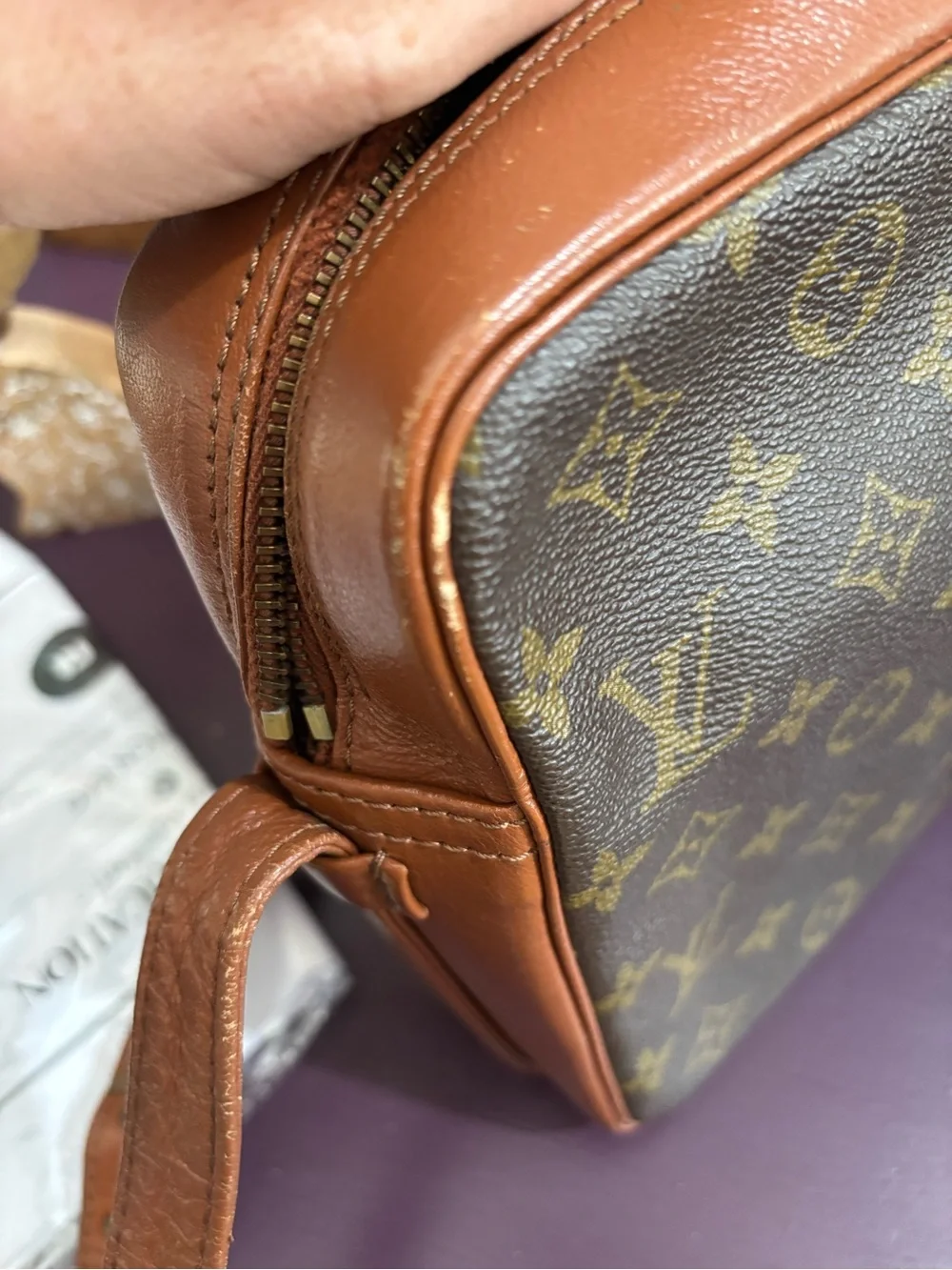 Louis Vuitton vintage Sac Bandouliere crossbody with classic monogram canvas.